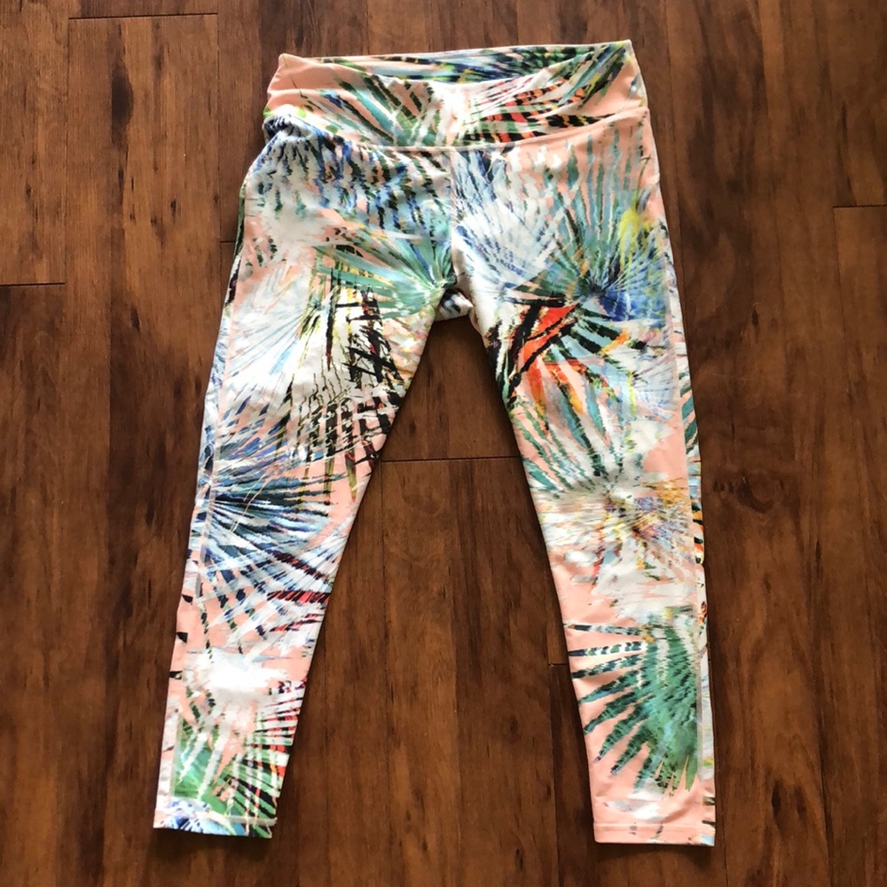 Fabletics tropical print leggings 🏝